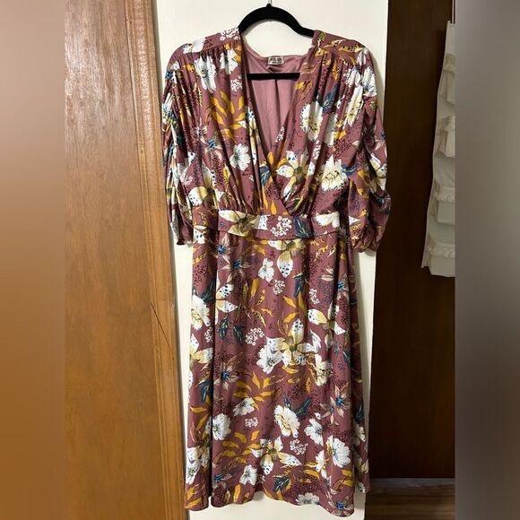 Size 2x Kiyonna Gabriella dress in mauve floral print-like new - Picture 1 of 2